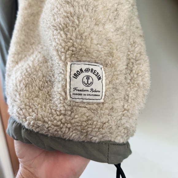 Men's Two-Tone Windbreaker Jacket - Picture 4 of 5